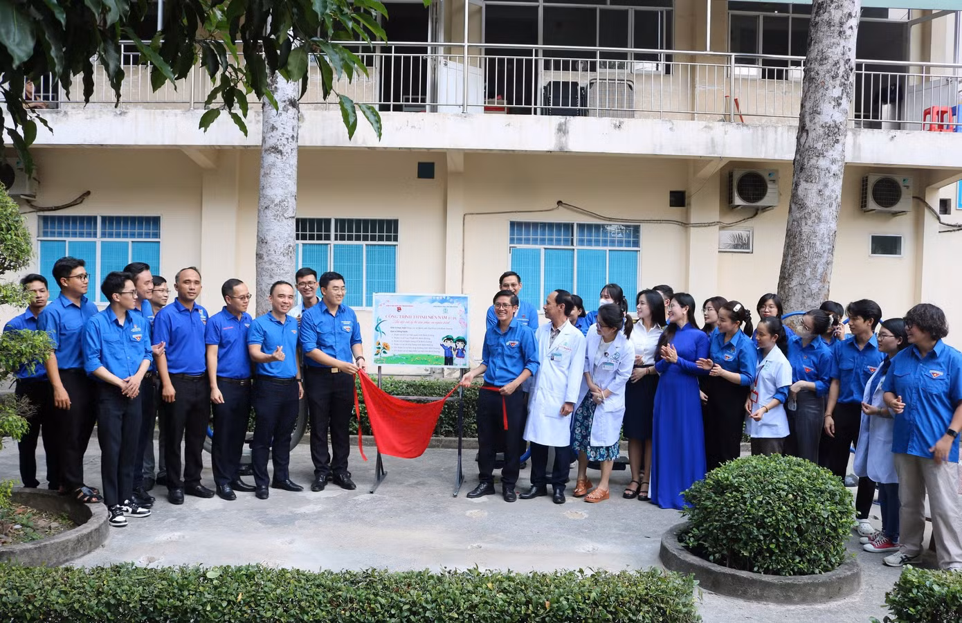 Khánh thành công trình “Khu tập vật lý trị liệu ngoài trời phục vụ người bệnh”