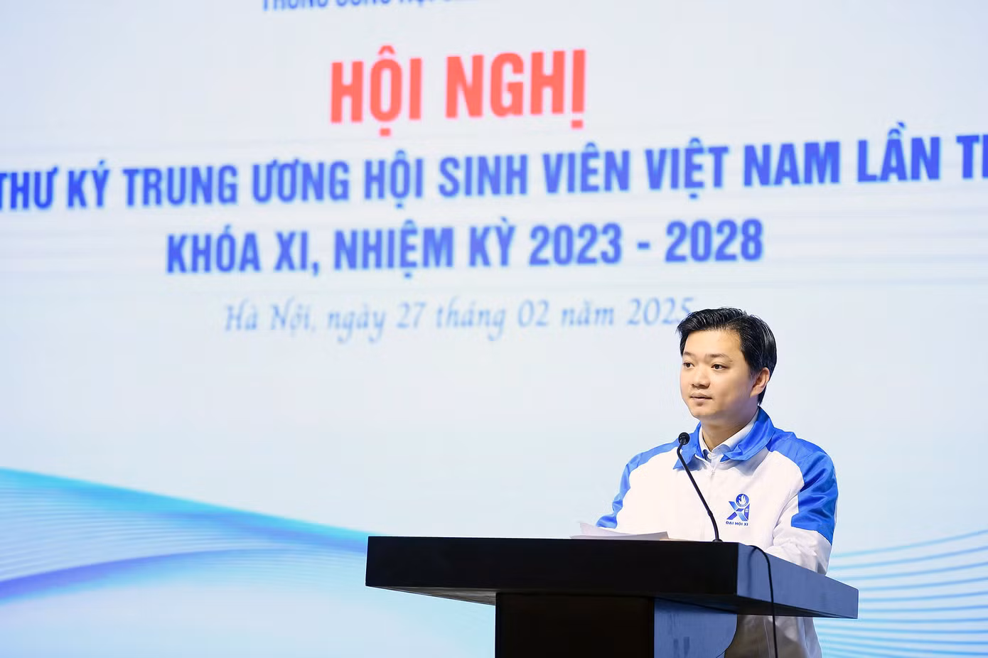 Anh Nguyễn Minh Triết - Bí thư TƯ Đoàn, Chủ tịch T.Ư Hội Sinh viên Việt Nam phát biểu tại hội nghị. Anh Nguyễn Minh Triết - Bí thư TƯ Đoàn, Chủ tịch T.Ư Hội Sinh viên Việt Nam phát biểu tại hội nghị.