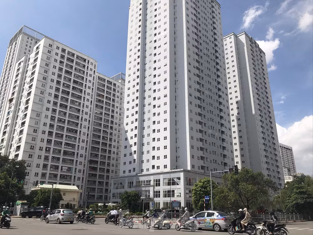 HoREA đề xuất bổ sung quy định “bố trí chỗ ở tạm thời (tạm cư)” cho người có đất ở bị thu hồi để thực hiện dự án đầu tư xây dựng đô thị, chỉnh trang đô thị, dự án nhà ở trong thời gian chờ được tái định cư tại chỗ.