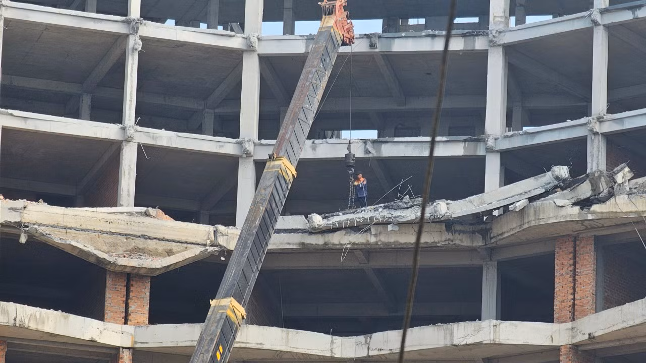 Thời gian dự kiến tháo dỡ thực hiện trong vòng 3 tháng.