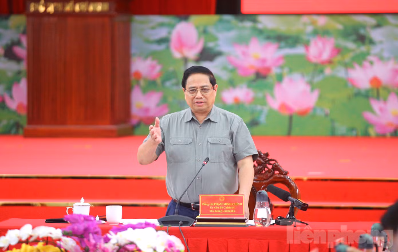 Thủ tướng Phạm Minh Chính phát biểu chỉ đạo. Ảnh: Nhật Huy.