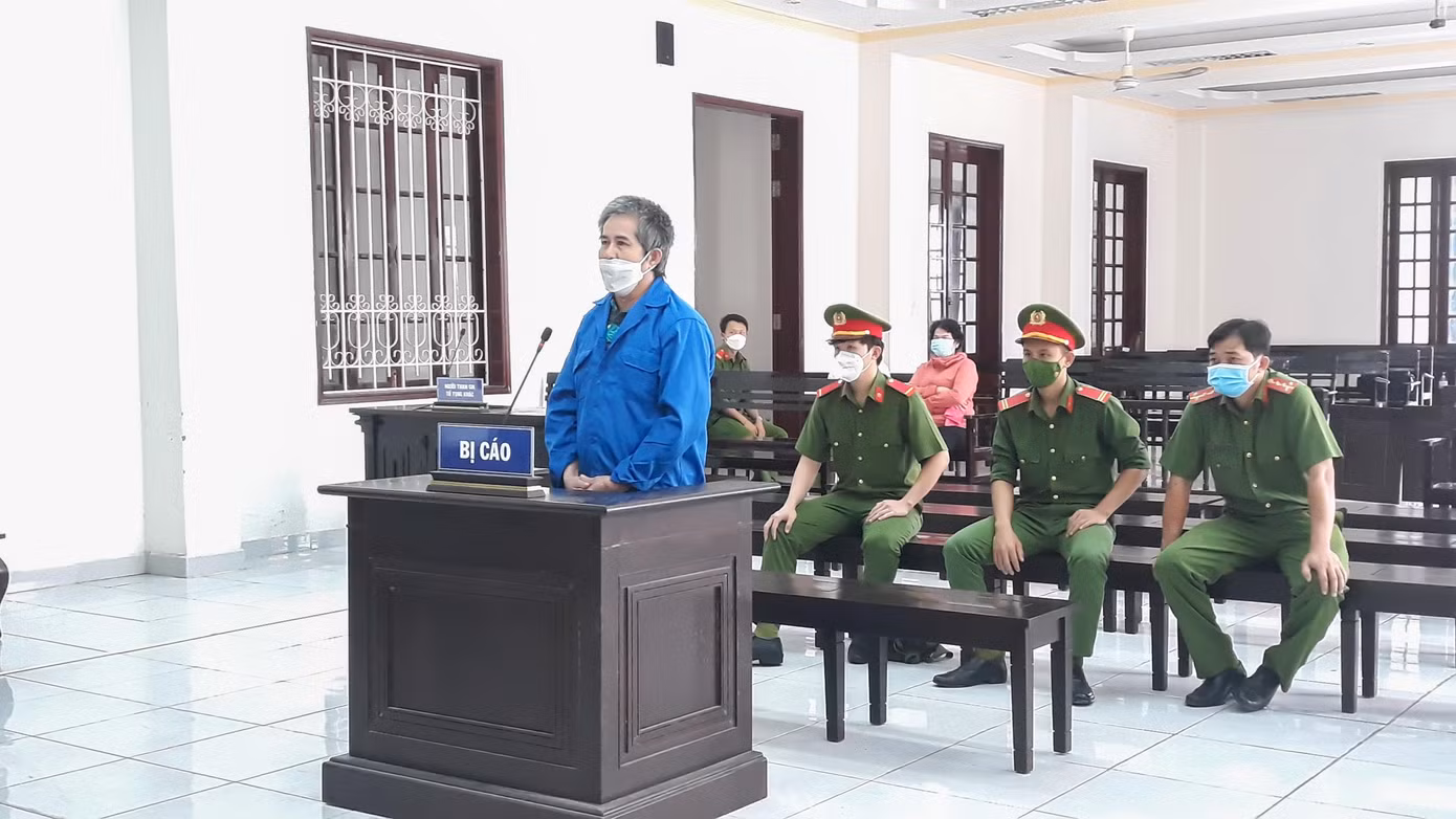 Bị cáo Đặng Văn Hoàng tại toà.