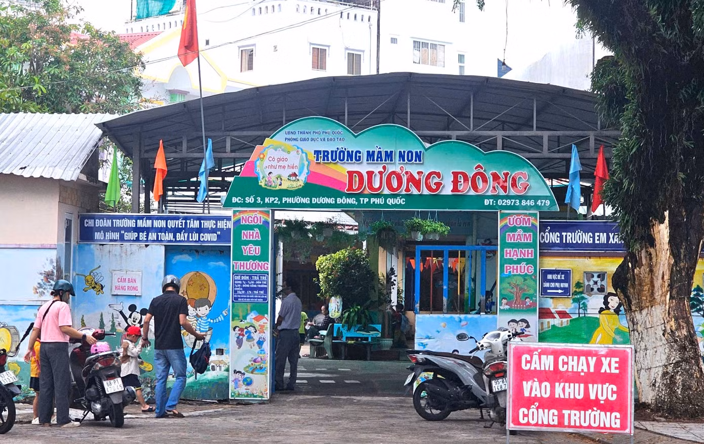Hiệu phó Trường mầm non Dương Đông bị giáo viên đánh ngay tại cuộc họp cơ quan.
