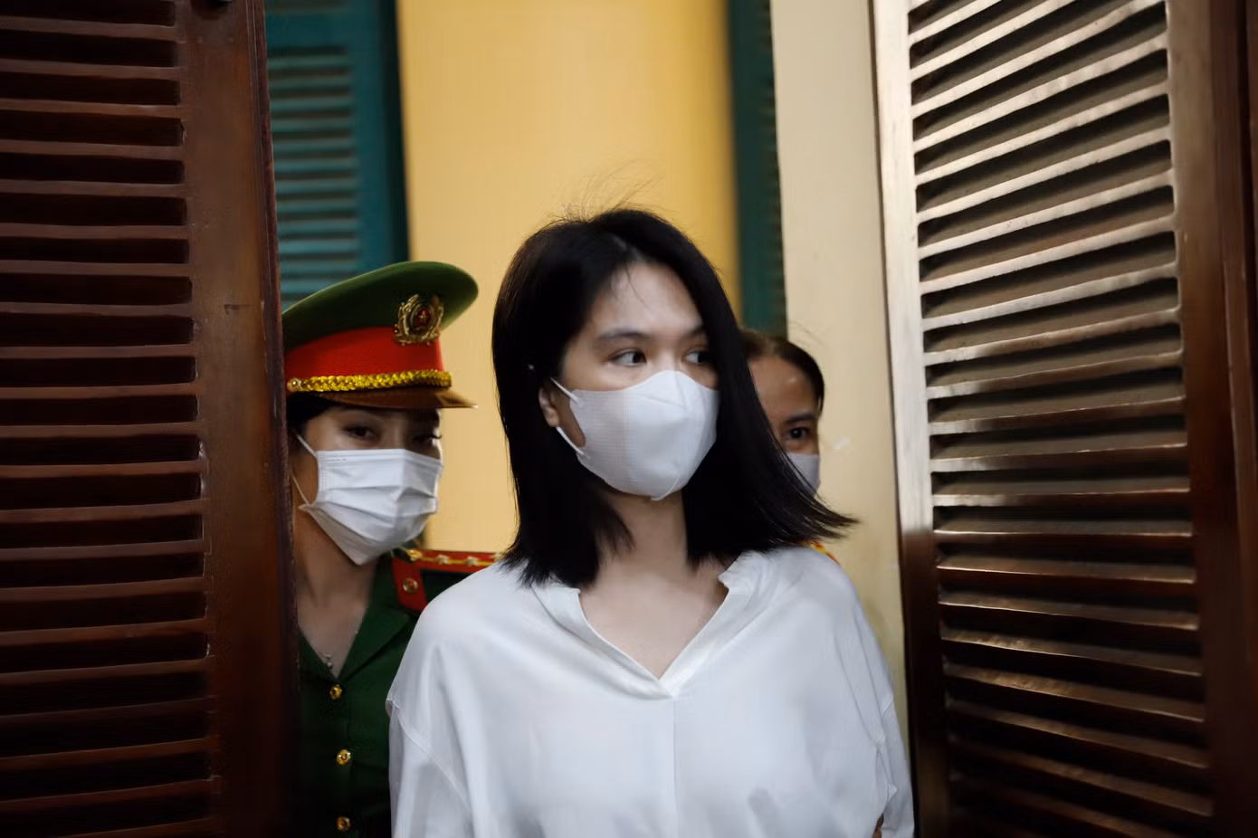 Ngọc Trinh vừa được Tòa tuyên cho hưởng án treo Ngọc Trinh vừa được Tòa tuyên cho hưởng án treo