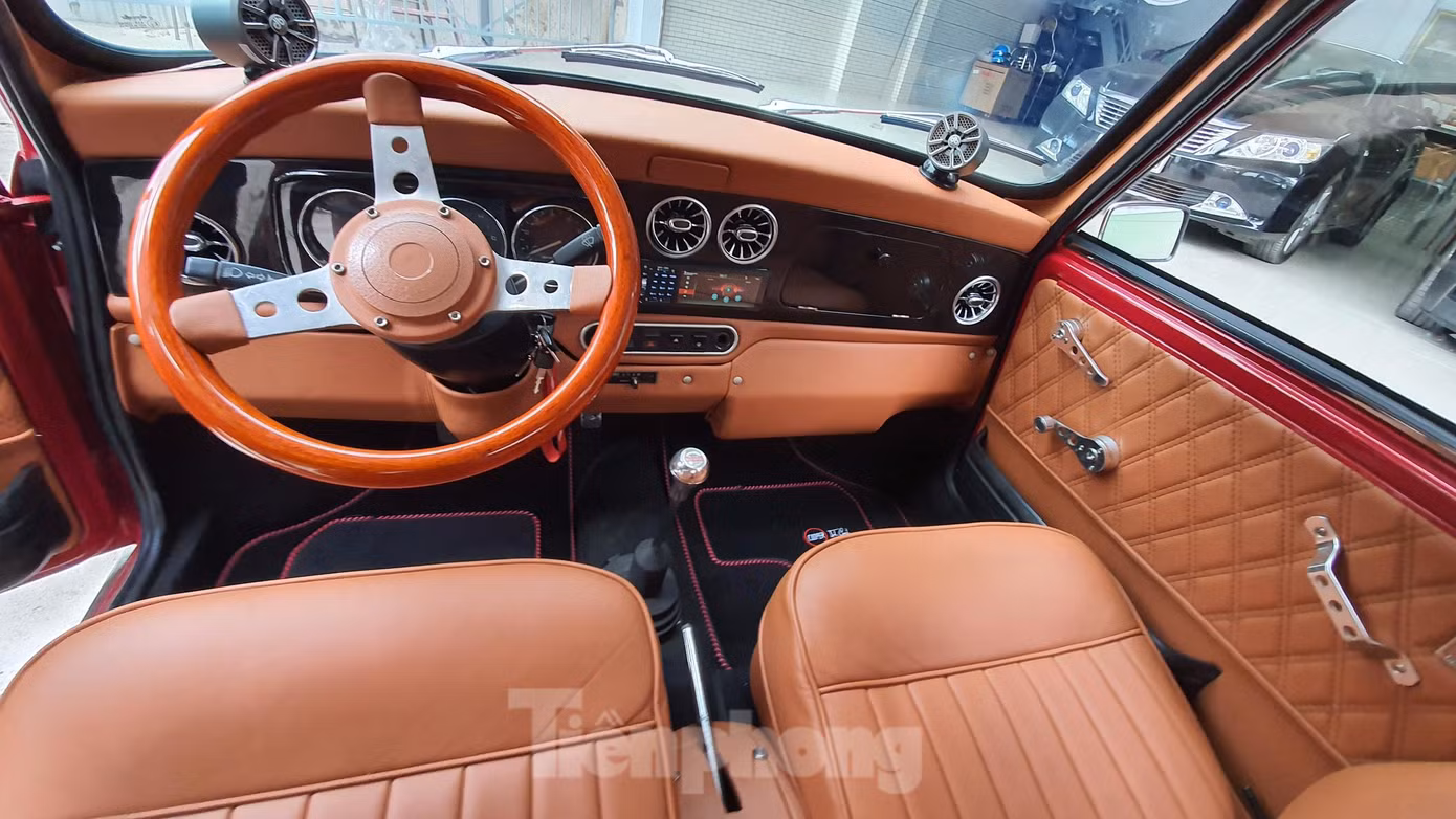 Tái hiện Mini Cooper phong cách Mr Bean tại Bến Tre ảnh 6