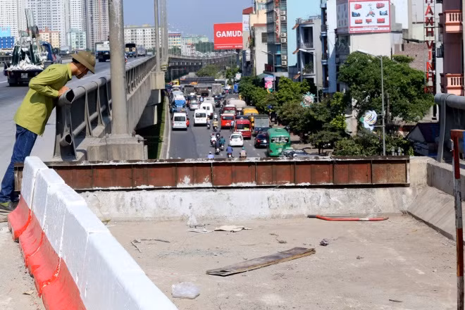 'Bẫy tử thần' ở cầu cạn Vành đai 3 Hà Nội ảnh 4