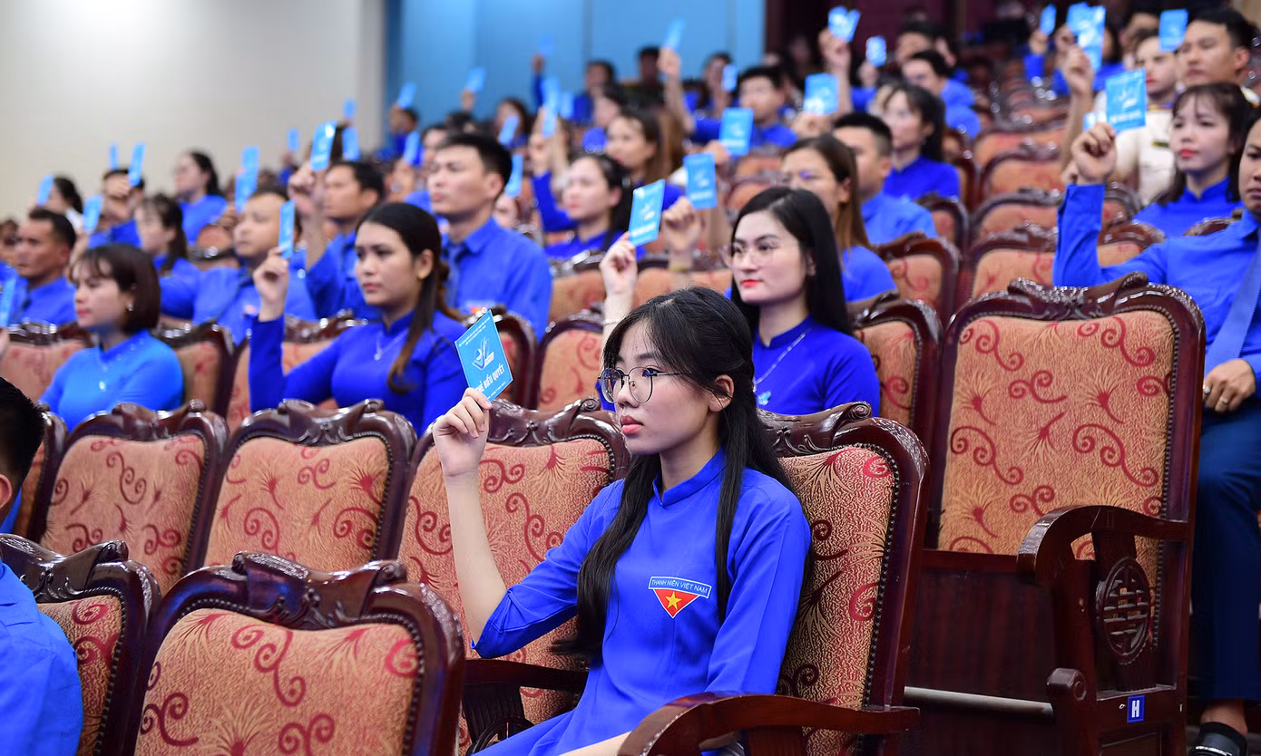 Các đại biểu biểu quyết hiệp thương cử đoàn đại biểu tham dự Đại hội toàn quốc Hội LHTN Việt Nam lần thứ IX, nhiệm kỳ 2024 - 2029.