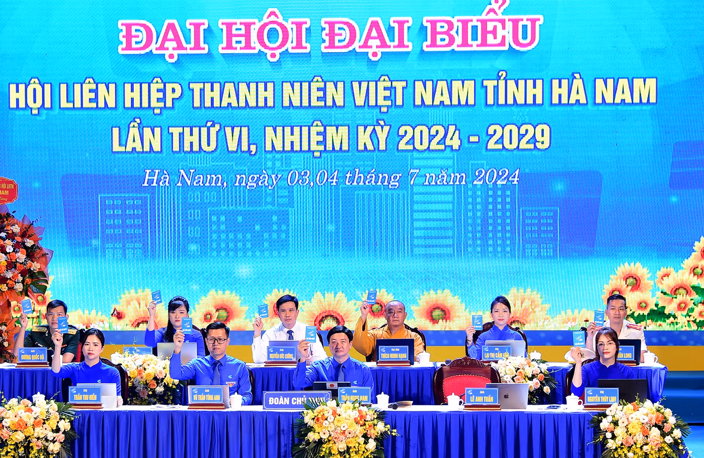 Các đại biểu biểu quyết hiệp thương cử đoàn đại biểu tham dự Đại hội toàn quốc Hội LHTN Việt Nam lần thứ IX, nhiệm kỳ 2024 - 2029.