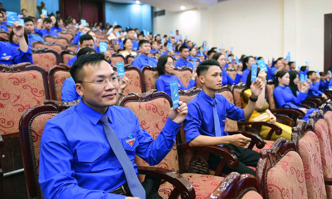 Các đại biểu biểu quyết hiệp thương cử đoàn đại biểu tham dự Đại hội toàn quốc Hội LHTN Việt Nam lần thứ IX, nhiệm kỳ 2024 - 2029.