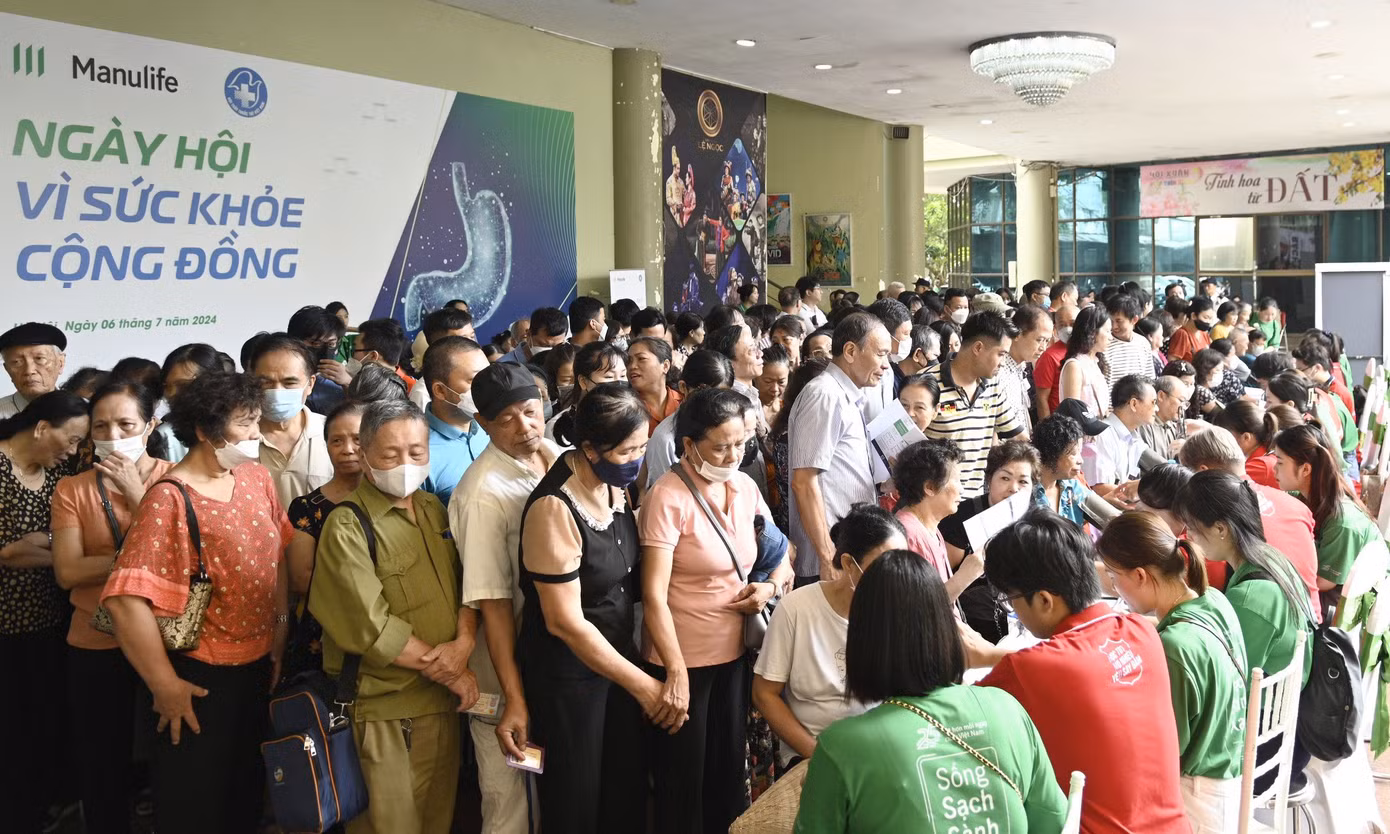 Ngày hội tình nguyện vì sức khỏe cộng đồng 2024 diễn ra tại Hà Nội.
