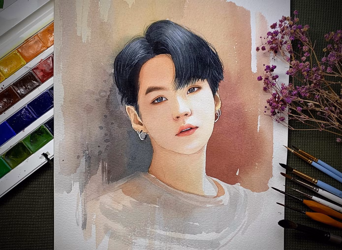 Suga - chàng rapper lạnh lùng.