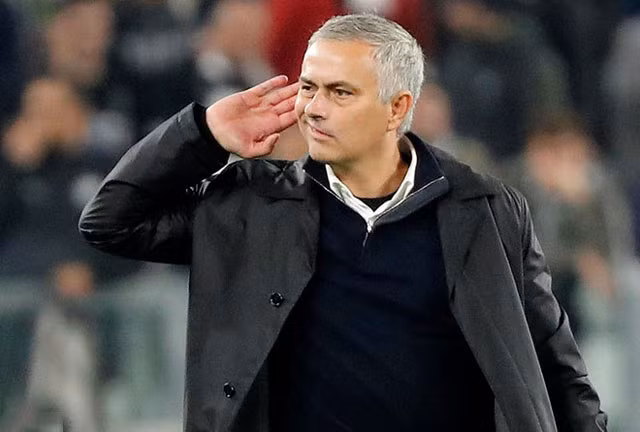 Mourinho: 'Cách ăn mừng của tôi phạm tội gì?' ảnh 1