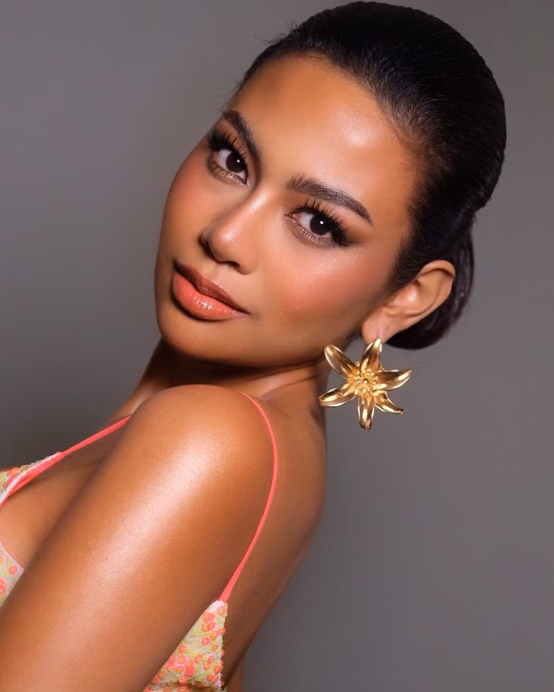 Có bố là nhạc sĩ, Angelica Lopez được thừa hưởng khả năng ca hát. Tại phần thi tài năng của cuộc thi năm nay, người đẹp gây ấn tượng khi thể hiện bài hát nổi tiếng This Is Me - ca khúc chủ đề của bộ phim đình đám The Greatest Showman.