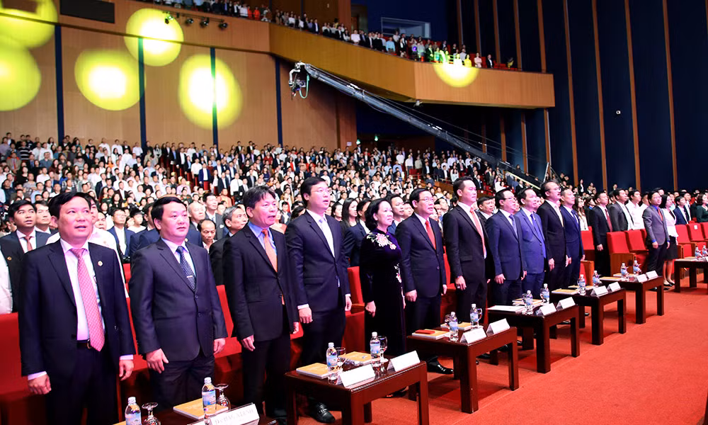 Vinh danh 200 doanh nghiệp tiêu biểu đạt giải Sao Vàng đất Việt 2018 ảnh 1