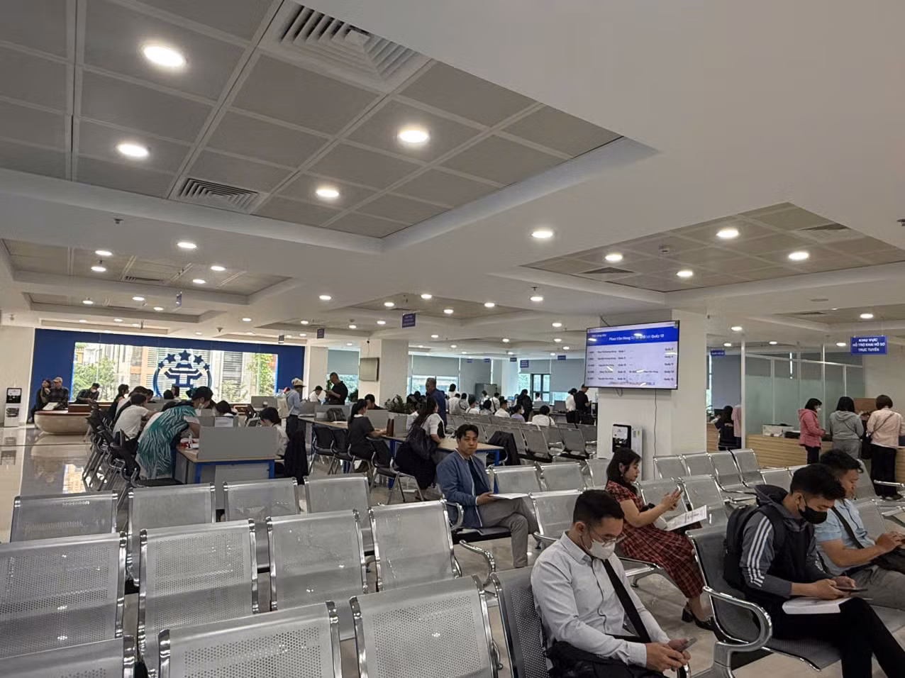 Người dân được phân luồng phù hợp