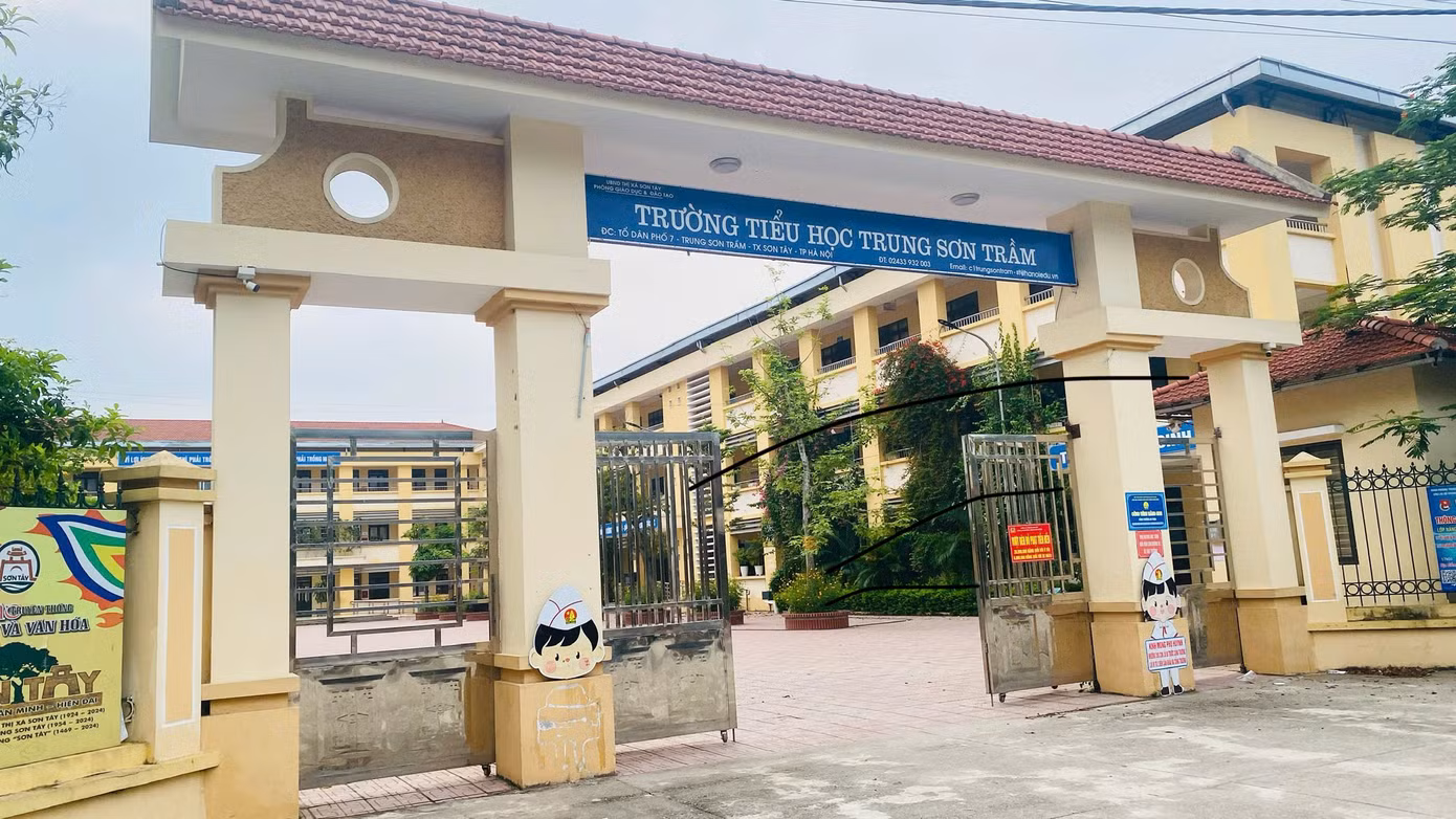 Trường Tiểu học Trung Sơn Trầm (thị xã Sơn Tây)