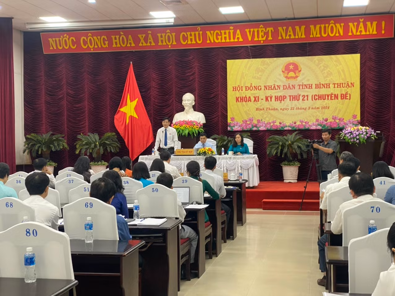 Các đại biểu HĐND tỉnh Bình Thuận khoá XI tham gia kỳ họp thứ 21 (chuyên đề) sáng 22/3.