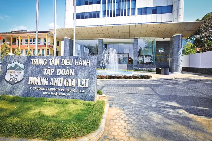 Con gái bầu Đức đăng ký mua vào 1 triệu cổ phiếu HAG với mục đích tăng tỷ lệ sở hữu.