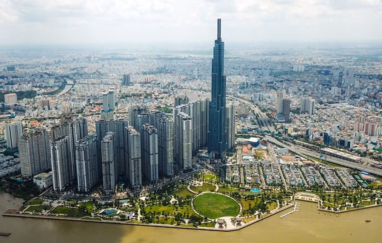 Giá nhà tăng cao khiến người dân TPHCM khó tiếp cận.