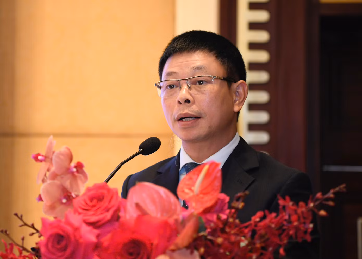 Nhà báo Phùng Công Sưởng - Tổng biên tập Báo Tiền Phong, Trưởng Ban tổ chức cuộc thi.