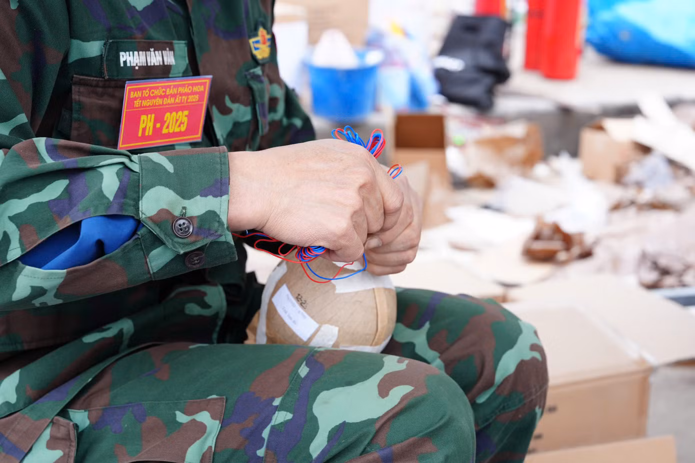 Năm nay, Hà Nội tổ chức bắn pháo hoa tại 31 điểm trên địa bàn thành phố, bao gồm các trận địa tầm cao và tầm thấp, trải dài khắp các quận, huyện.