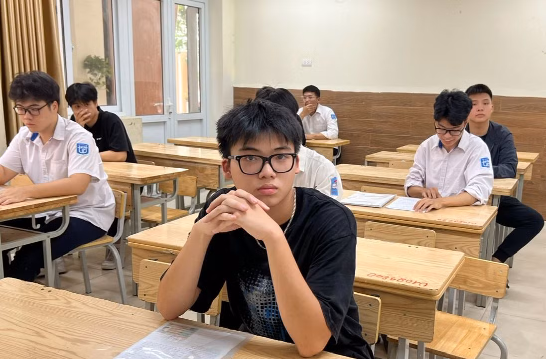 Tăng cường quản lí về dạy thêm, học thêm sẽ giảm bớt áp lực học tập cho học sinh.