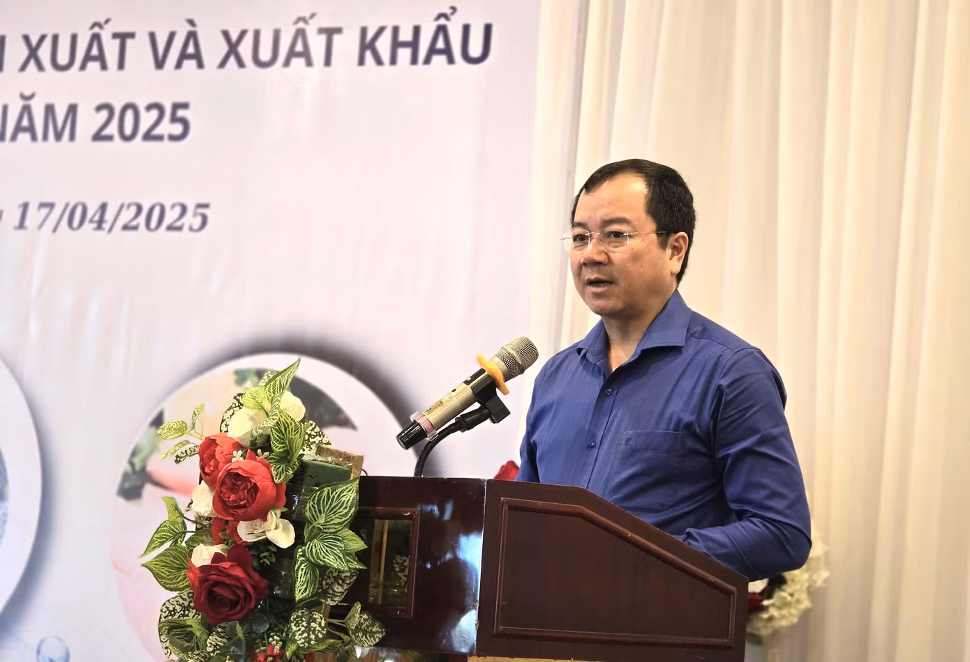 Ông Trần Đình Luân - Cục trưởng Cục Thủy sản và Kiểm ngư - phát biểu tại hội thảo.