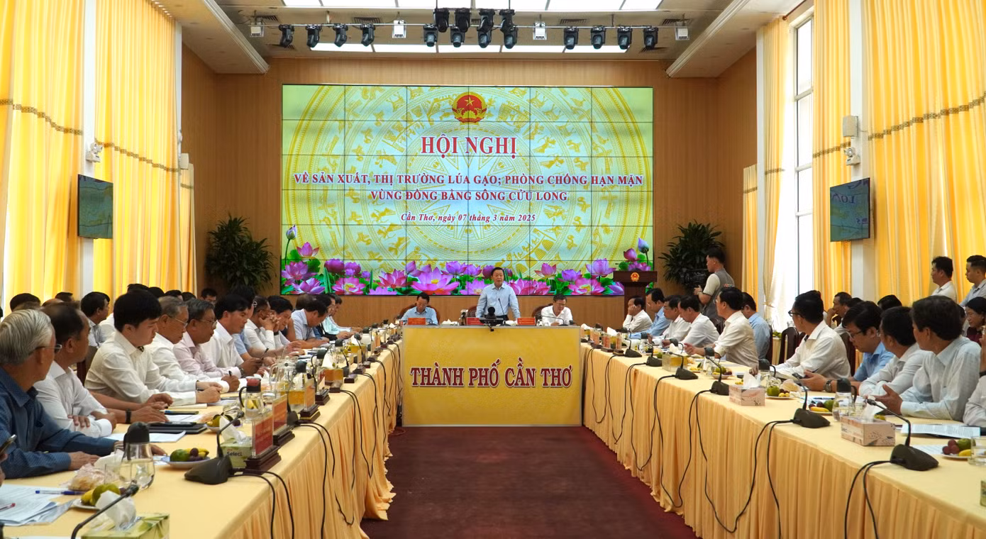 Quang cảnh hội nghị.