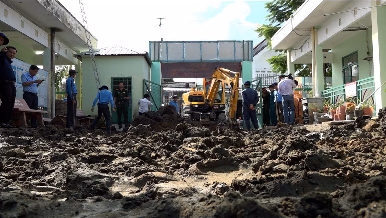 Khu vực phát hiện là trường mầm non đang tiến hành sửa chữa.