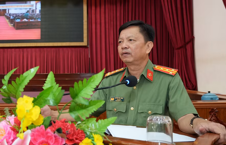 Đại tá Huỳnh Việt Hòa - Giám đốc Công an tỉnh Hậu Giang phát biểu tại hội nghị.