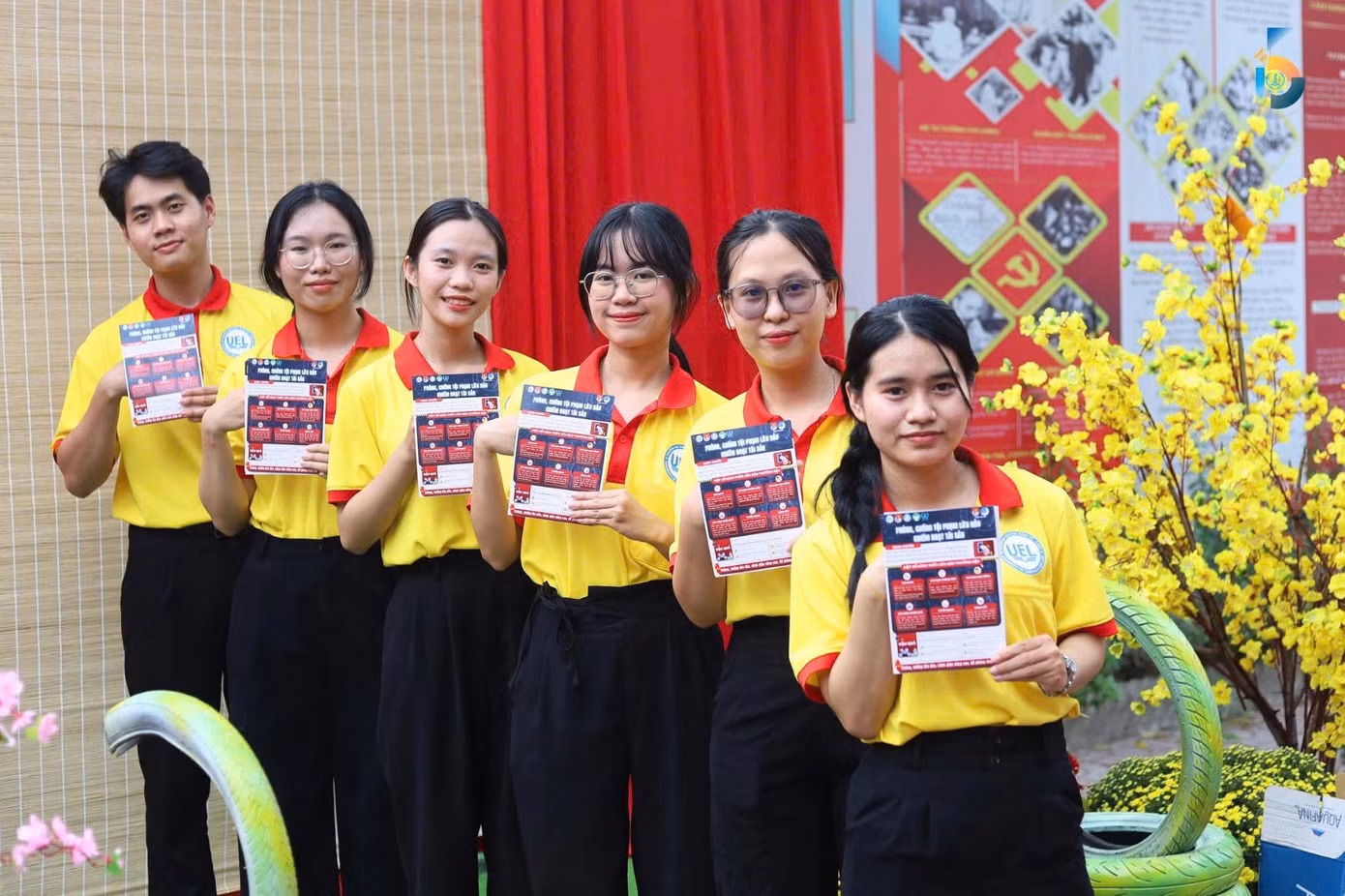 Các hoạt động thiết thực của các chiến sĩ xuân tình nguyện Thành phố. Các hoạt động thiết thực của các chiến sĩ xuân tình nguyện Thành phố.