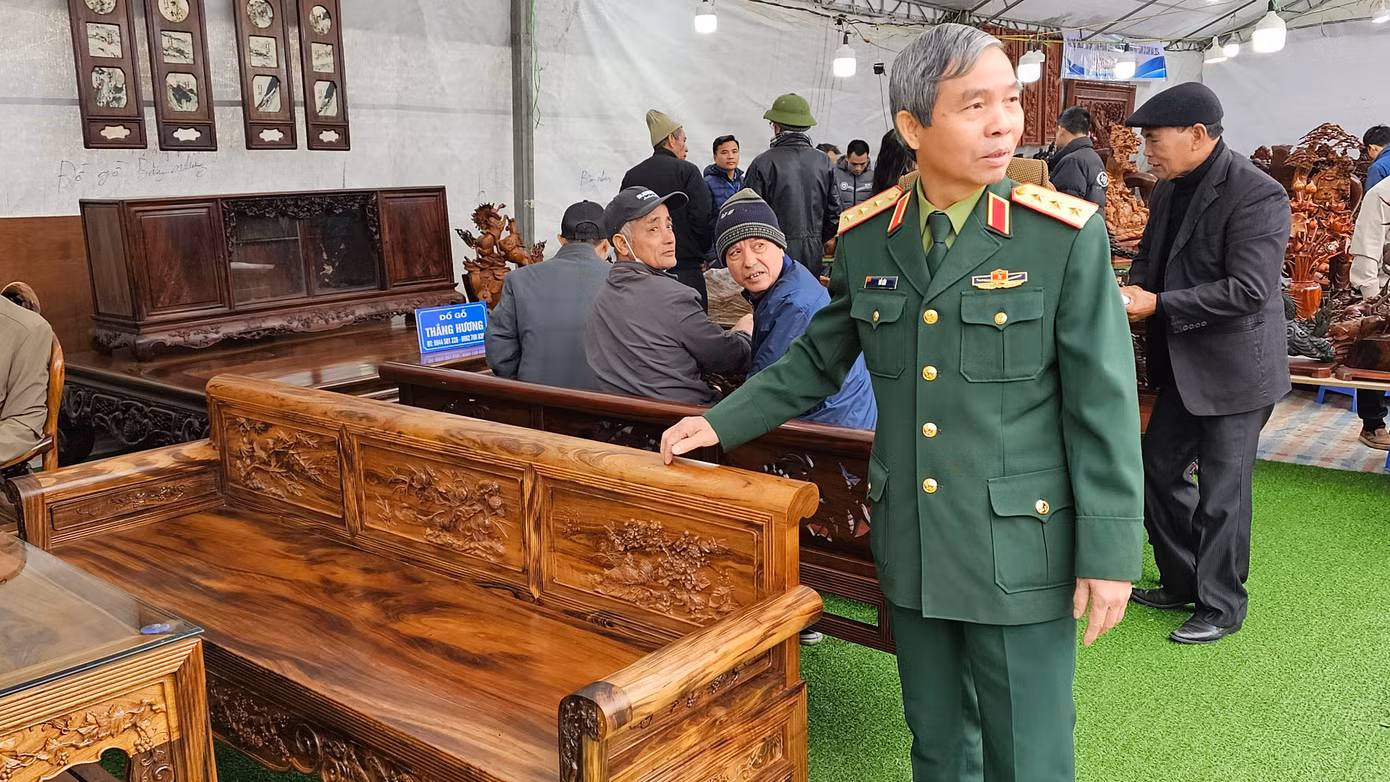 Năm 2003, làng nghề Canh Nậu được UBND tỉnh Hà Tây cấp Bằng công nhận làng nghề Mộc truyền thống. Đây là một dấu mốc quan trọng đánh dấu sự phát triển của Canh Nậu, góp phần đưa hoạt động sản xuất của làng nghề ngày càng được quy hoạch một cách bài bản, xây dựng chỉ dẫn địa lý thương hiệu, đẩy mạnh tiêu thụ sản phẩm của làng nghề.