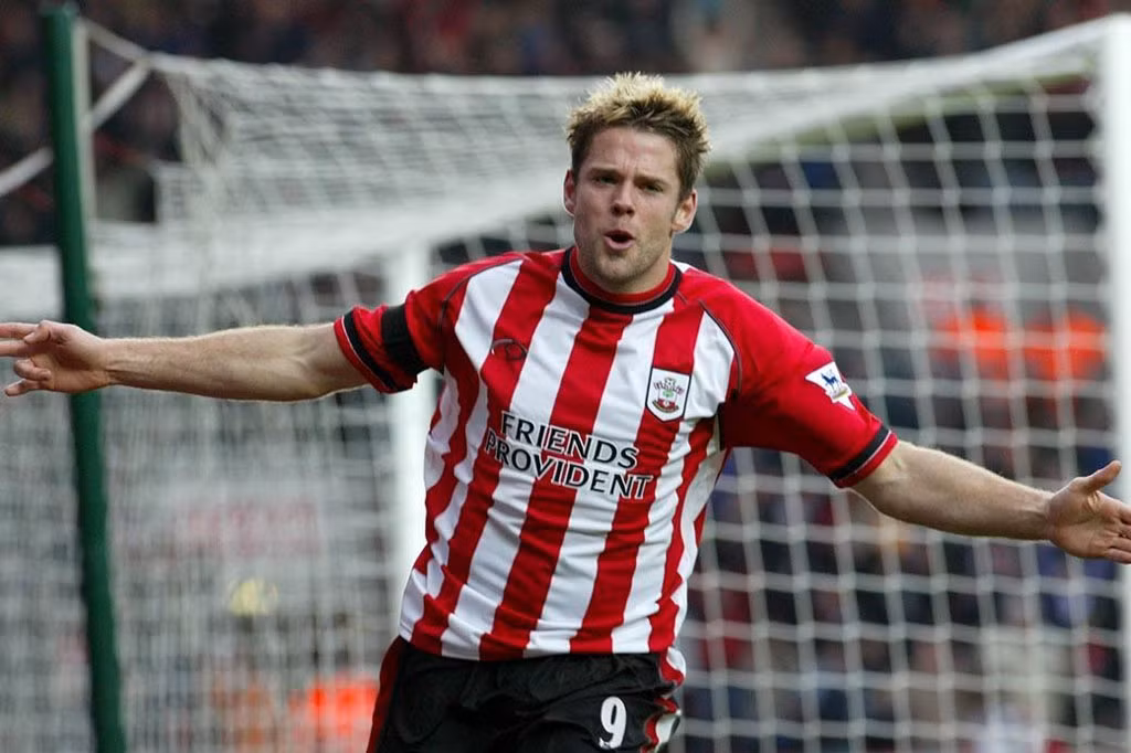 10. James Beattie (Southampton, trận gặp Chelsea ngày 28/8/2004, 13,52 giây).