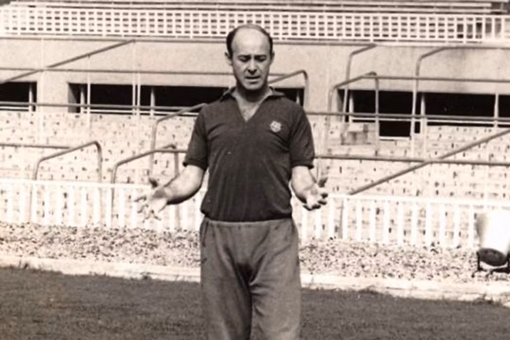 2. Cesar Rodriguez (232 bàn sau 351 trận, thời gian gắn bó: 1942-1955).