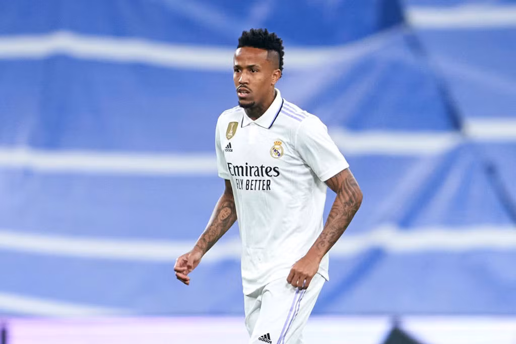 Trung vệ: Eder Militao (Real Madrid).