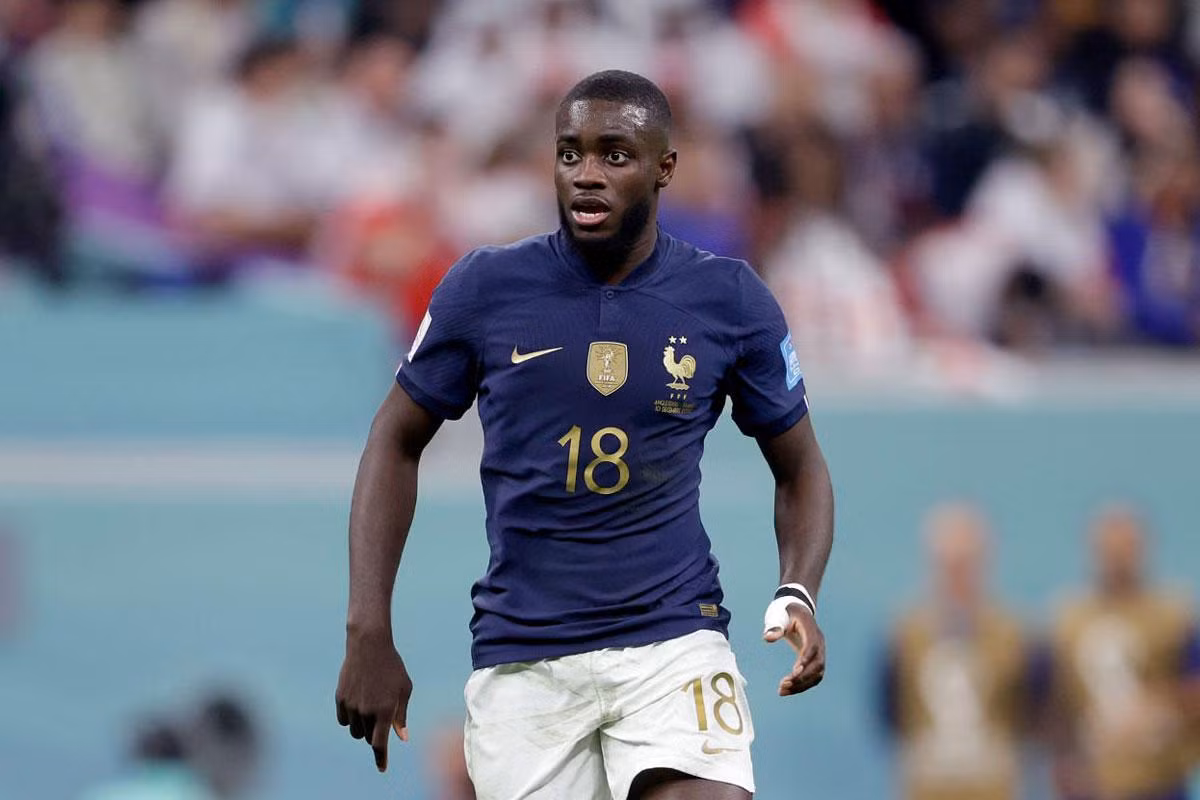 Trung vệ: Dayot Upamecano (Pháp).