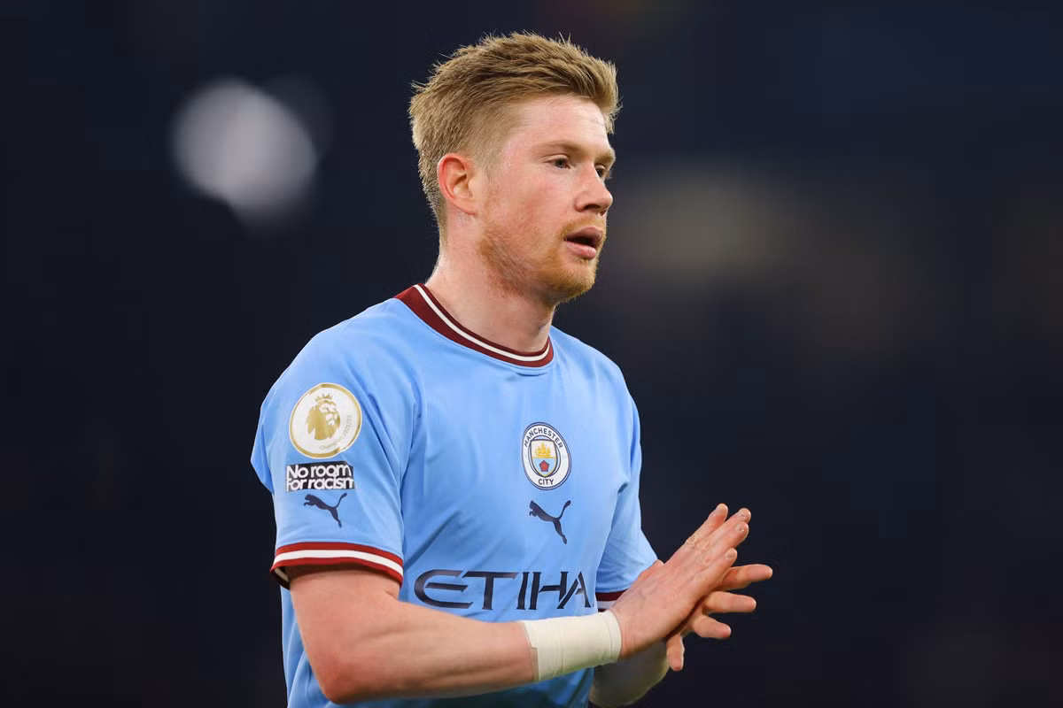 Tiền vệ tấn công: Kevin De Bruyne (Man City, định giá chuyển nhượng: 80 triệu euro).