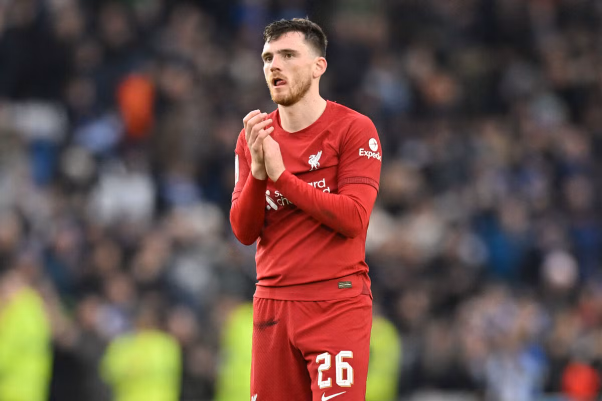 Hậu vệ trái: Andrew Robertson (Liverpool, định giá chuyển nhượng: 55 triệu euro).