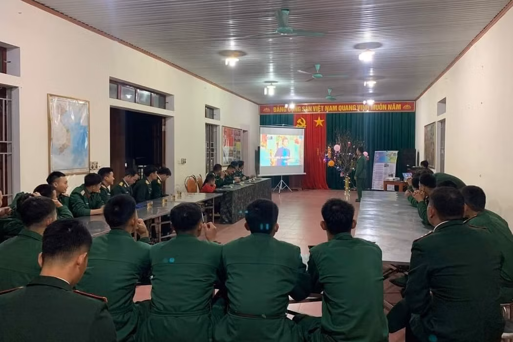 Hoạt động văn hóa văn nghệ trong đêm giao thừa của tuổi trẻ Tiểu đoàn 1