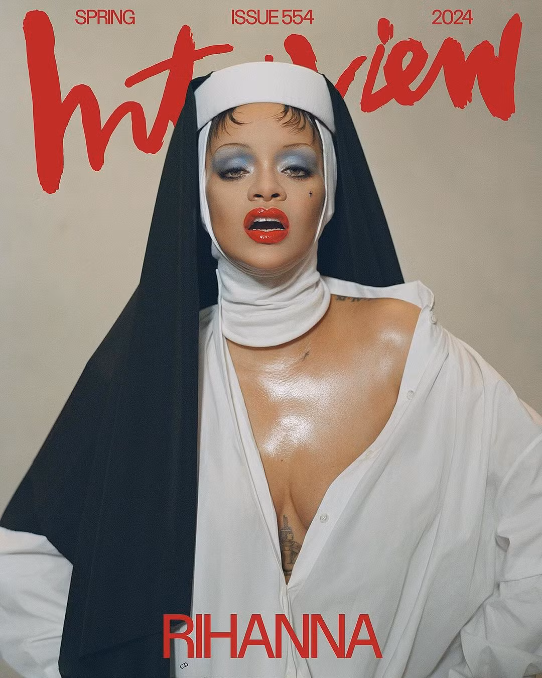 Bức ảnh gây tranh cãi của Rihanna. Ảnh: IG.