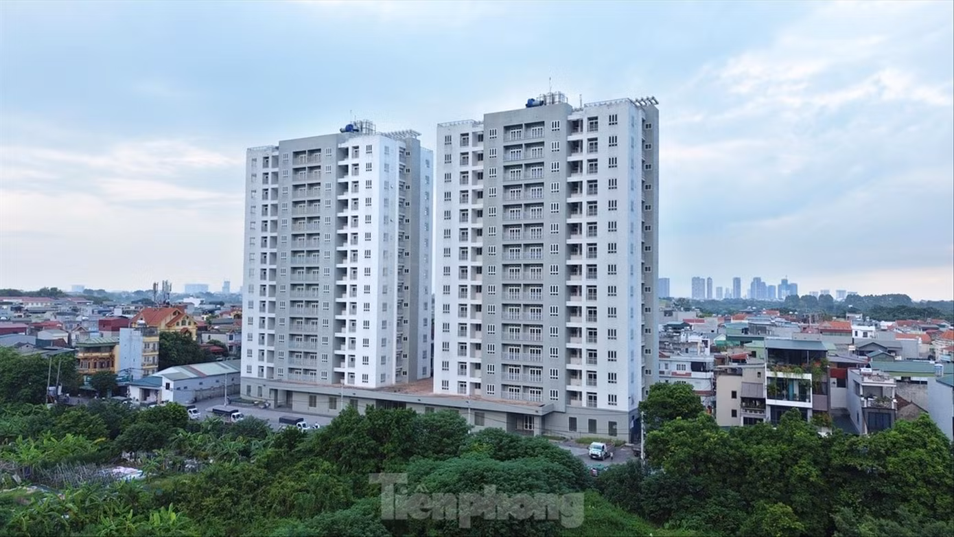2 tòa nhà TĐC nhiều năm không có người ở trên địa bàn phường Trần Phú, quận Hoàng Mai. Ảnh: Hoàng Mạnh Thắng