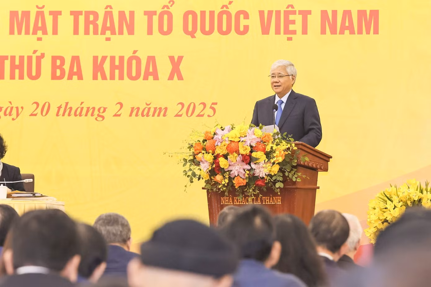 Ủy viên Bộ Chính trị, Bí thư Trung ương Đảng, Bí thư Đảng ủy Mặt trận Tổ quốc, các đoàn thể Trung ương, Chủ tịch Ủy ban Trung ương MTTQ Việt Nam Đỗ Văn Chiến phát biểu tại hội nghị. Ảnh: Như Ý.