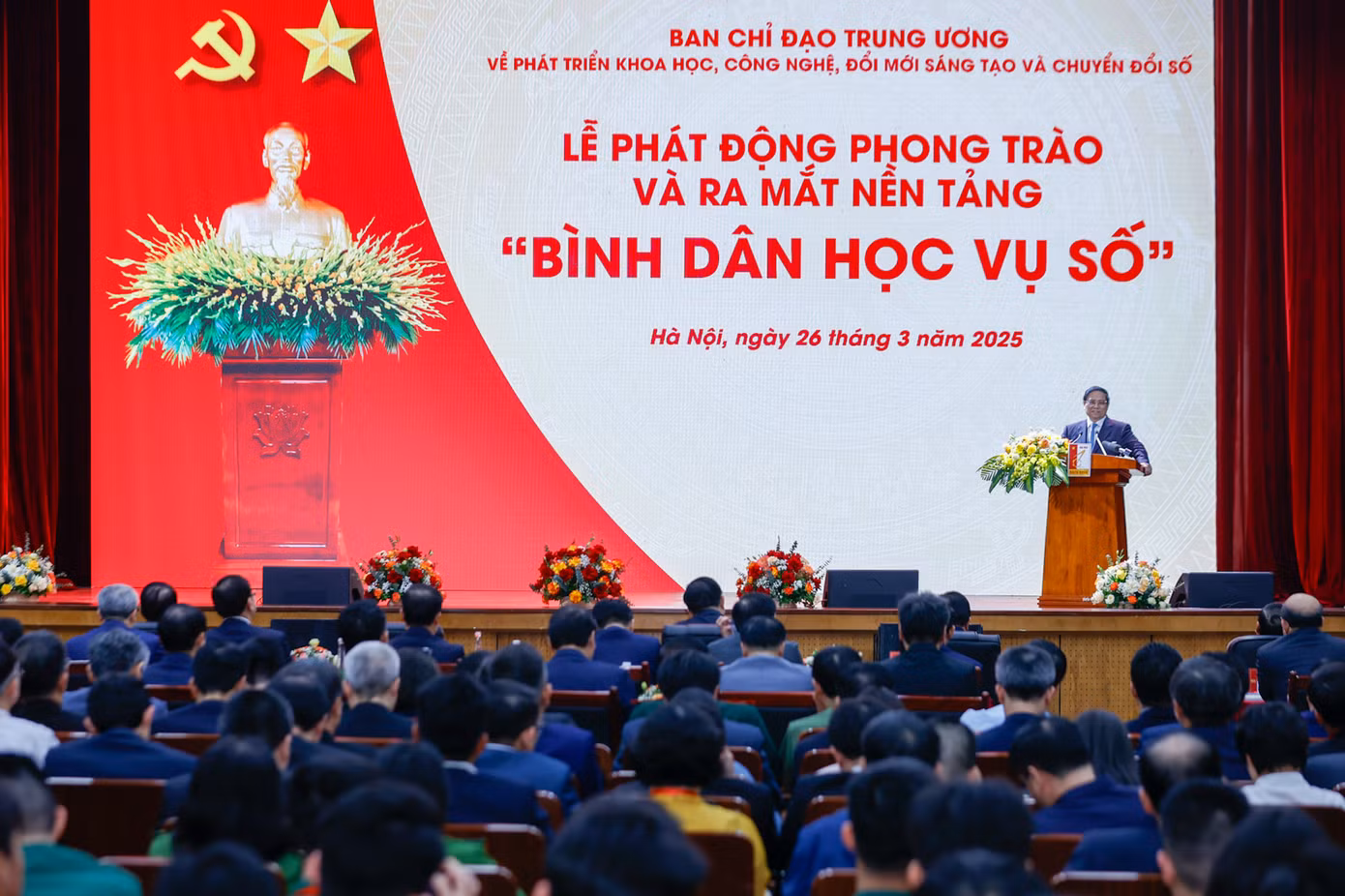 Lễ phát động phong trào và ra mắt nền tảng "Bình dân học vụ số" tại Hà Nội, ngày 26/3.