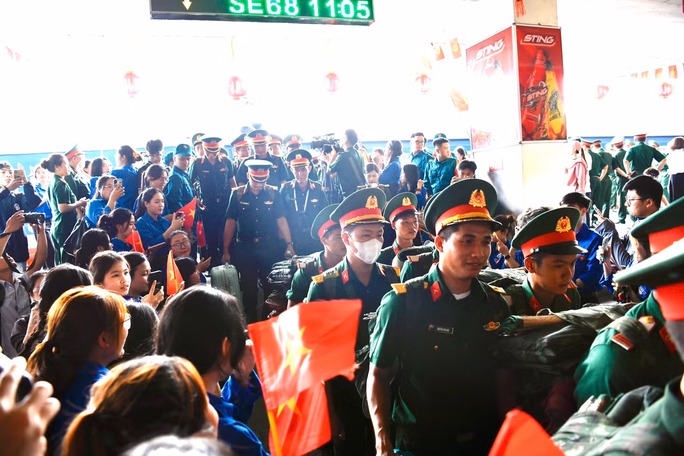 Trong ngày 6/6, hơn 1.600 quân nhân sẽ tới ga Hà Nội trên ba chuyến tàu xuất phát từ ga Tam Kỳ và ga Sài Gòn.