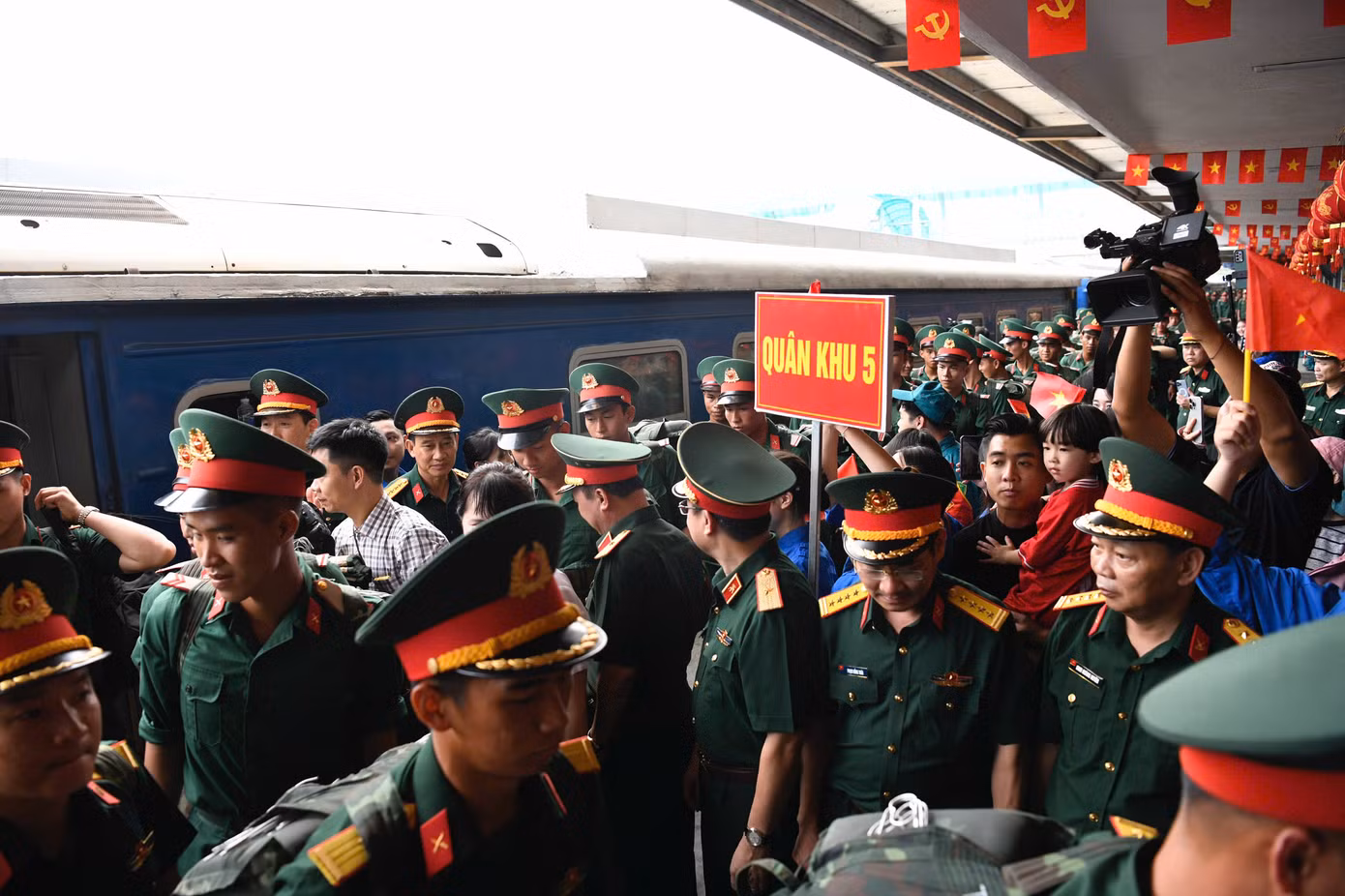 Trong ngày 6/6, hơn 1.600 quân nhân sẽ tới ga Hà Nội trên ba chuyến tàu xuất phát từ ga Tam Kỳ và ga Sài Gòn.