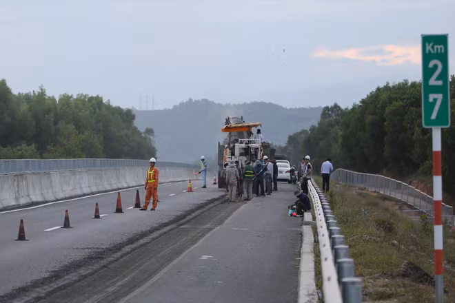 Những khoản chi lạ lùng, quá nhiều nhà thầu phụ ảnh 4