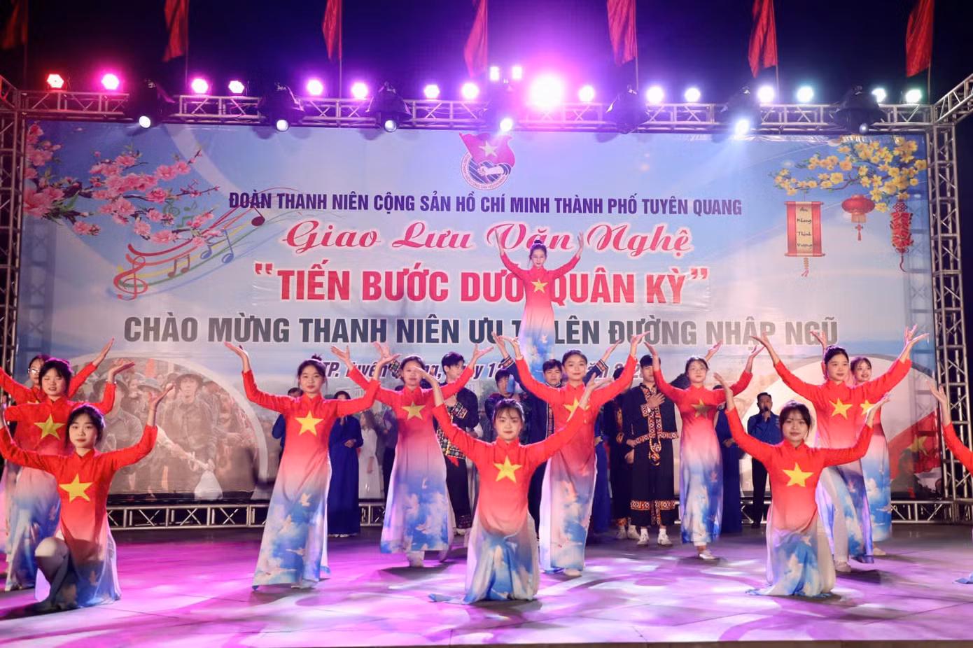 Chương trình nhằm tuyên truyền, giáo dục cho thế hệ trẻ thành phố nâng cao ý thức, nhận thức về trách nhiệm trong thực hiện Nghĩa vụ quân sự; giữ gìn và phát huy truyền thống cách mạng của TP Tuyên Quang qua các thế hệ.