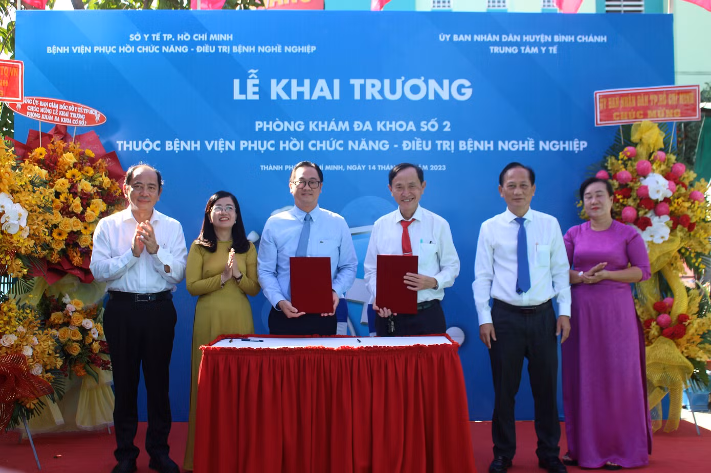 Phòng khám vệ tinh được kỳ vọng là cánh tay nối dài của bệnh viện trong chăm sóc sức khỏe cho người dân Phòng khám vệ tinh được kỳ vọng là cánh tay nối dài của bệnh viện trong chăm sóc sức khỏe cho người dân