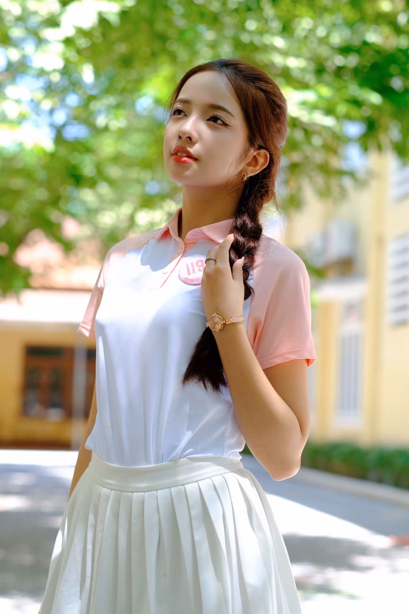 Thí sinh Võ Thị Thanh Bình chia sẻ sau quãng thời gian tạm nghỉ, các thí sinh vẫn nhớ bài, tuyến đi cho các tiết mục đồng diễn trong đêm chung kết. Gia đình Thanh Bình ở Quảng Trị, di chuyển vào Huế chỉ mất hơn một tiếng nên cô cảm thấy may mắn khi có nhiều người nhà tới cổ vũ trong đêm chung kết.