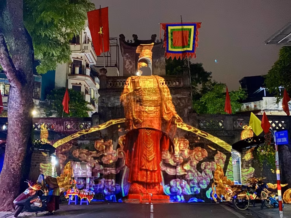 Trình chiếu 3D Mapping tại Ô Quan Chưởng tối 24/11 Trình chiếu 3D Mapping tại Ô Quan Chưởng tối 24/11